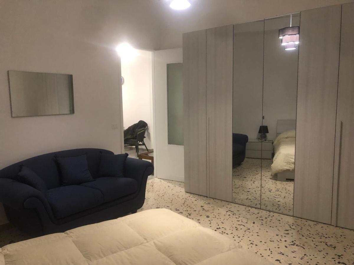 Serradifalco Cozy House Di Enza E Luigi ปาแลร์โม ภายนอก รูปภาพ
