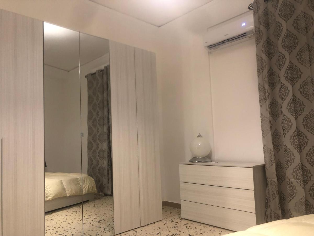 Serradifalco Cozy House Di Enza E Luigi ปาแลร์โม ภายนอก รูปภาพ
