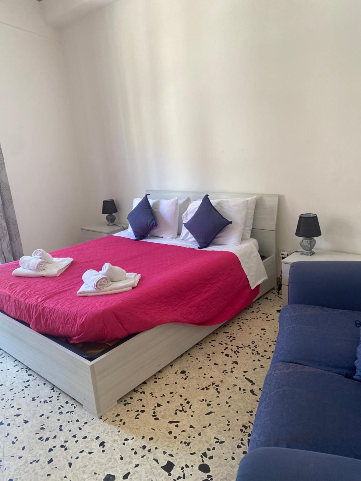 Serradifalco Cozy House Di Enza E Luigi ปาแลร์โม ภายนอก รูปภาพ