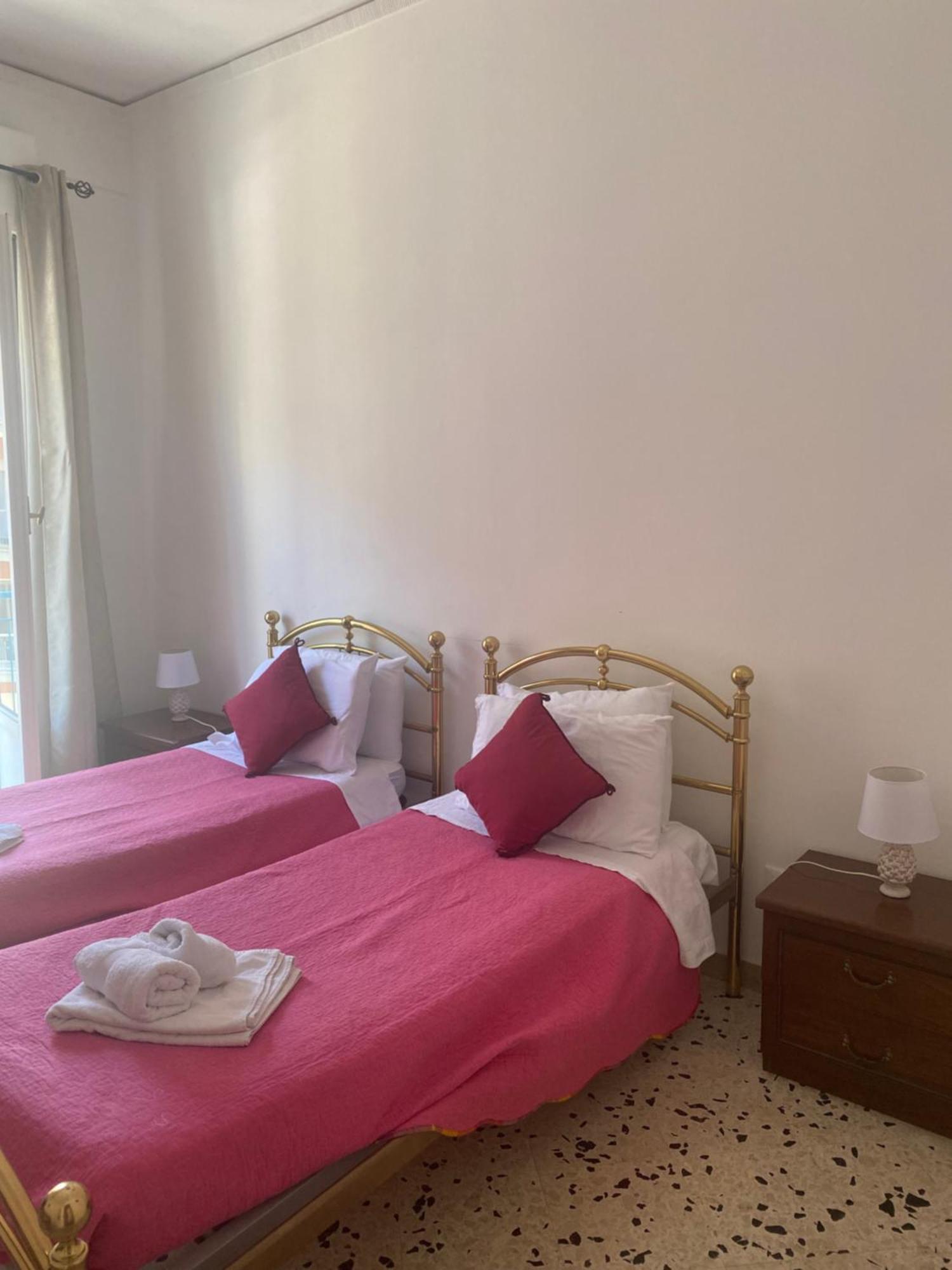 Serradifalco Cozy House Di Enza E Luigi ปาแลร์โม ภายนอก รูปภาพ