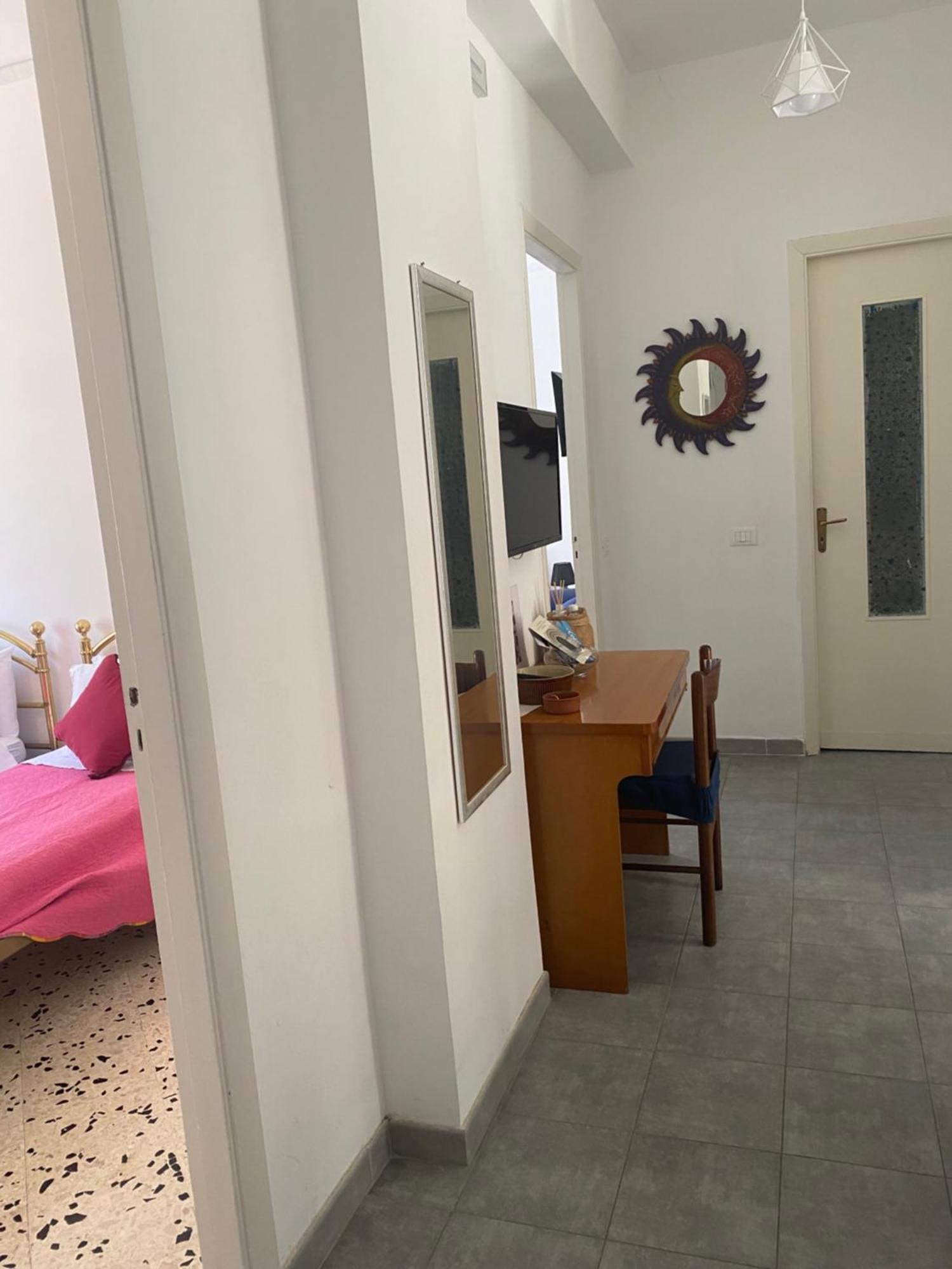 Serradifalco Cozy House Di Enza E Luigi ปาแลร์โม ภายนอก รูปภาพ